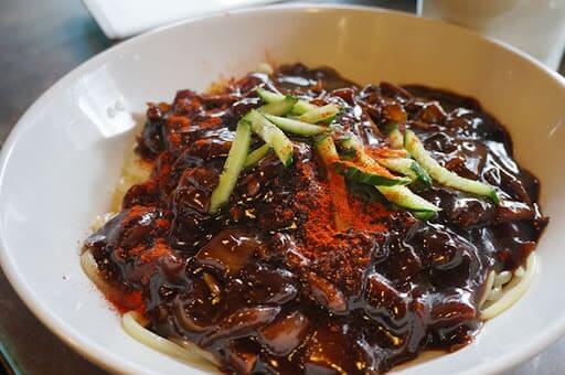 韓国チャジャン麺