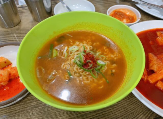 昔から韓国人が大好きなラーメン！安城湯麺(アンソンタンミョン)の作り方や美味しい食べ方 – にっこりおって